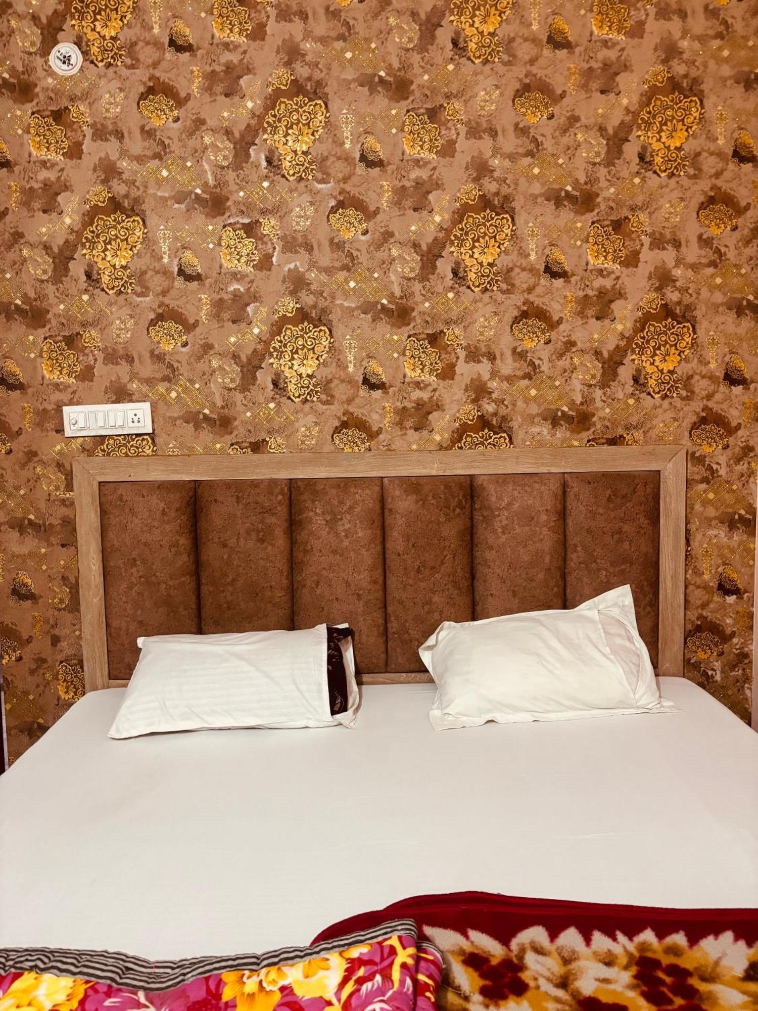 Sgh Guest House Mathura Dış mekan fotoğraf