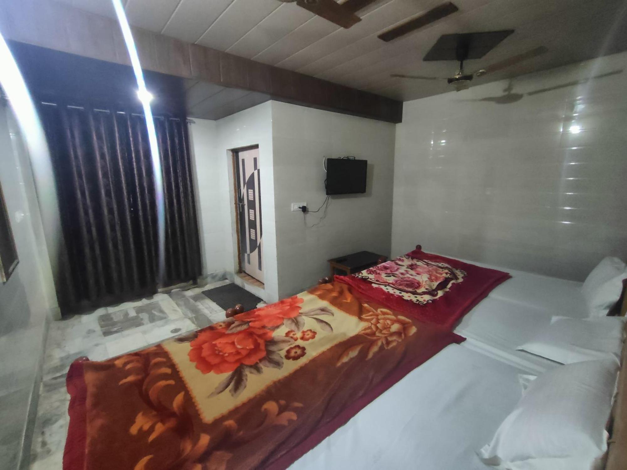 Sgh Guest House Mathura Dış mekan fotoğraf