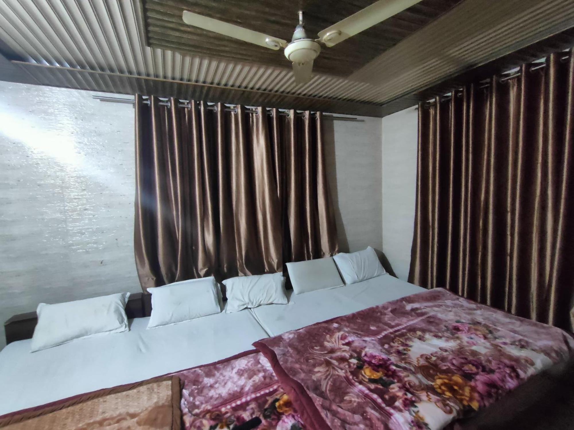 Sgh Guest House Mathura Dış mekan fotoğraf